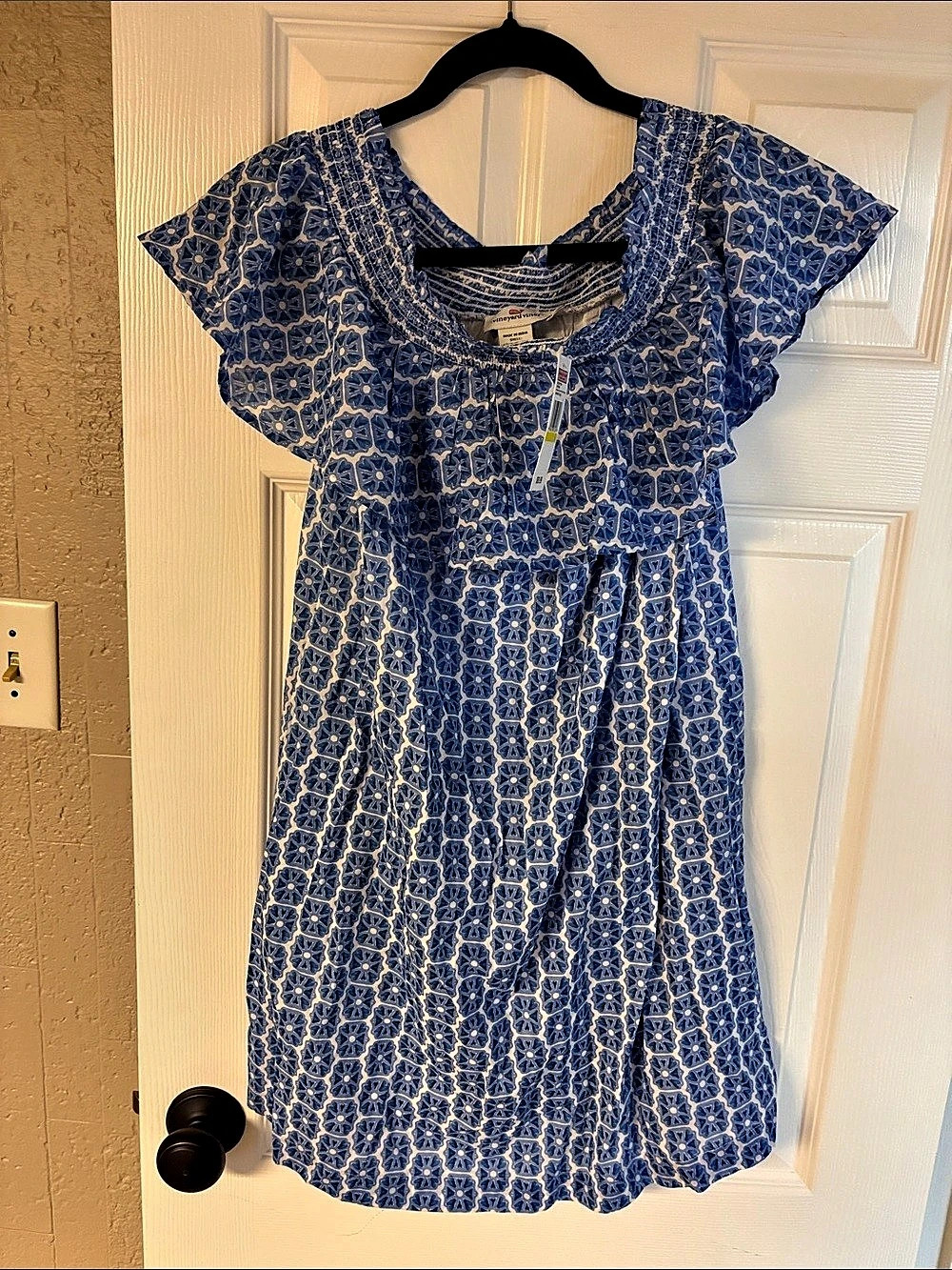 Vineyard Vines Watercolor Geo OTS Rffl Dress Blue & White Mini Medium